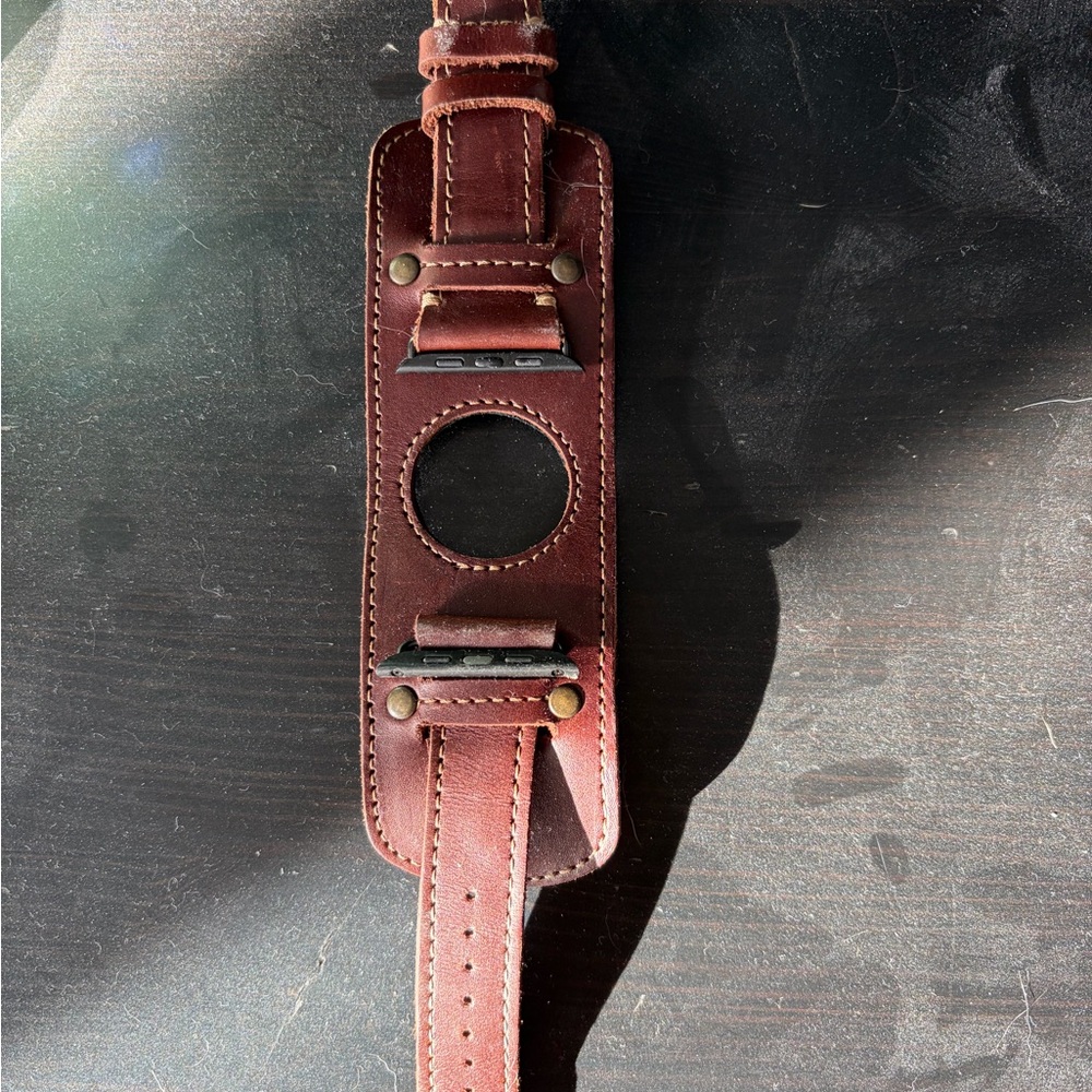 Elegant Brown Leather Men's Watch band.